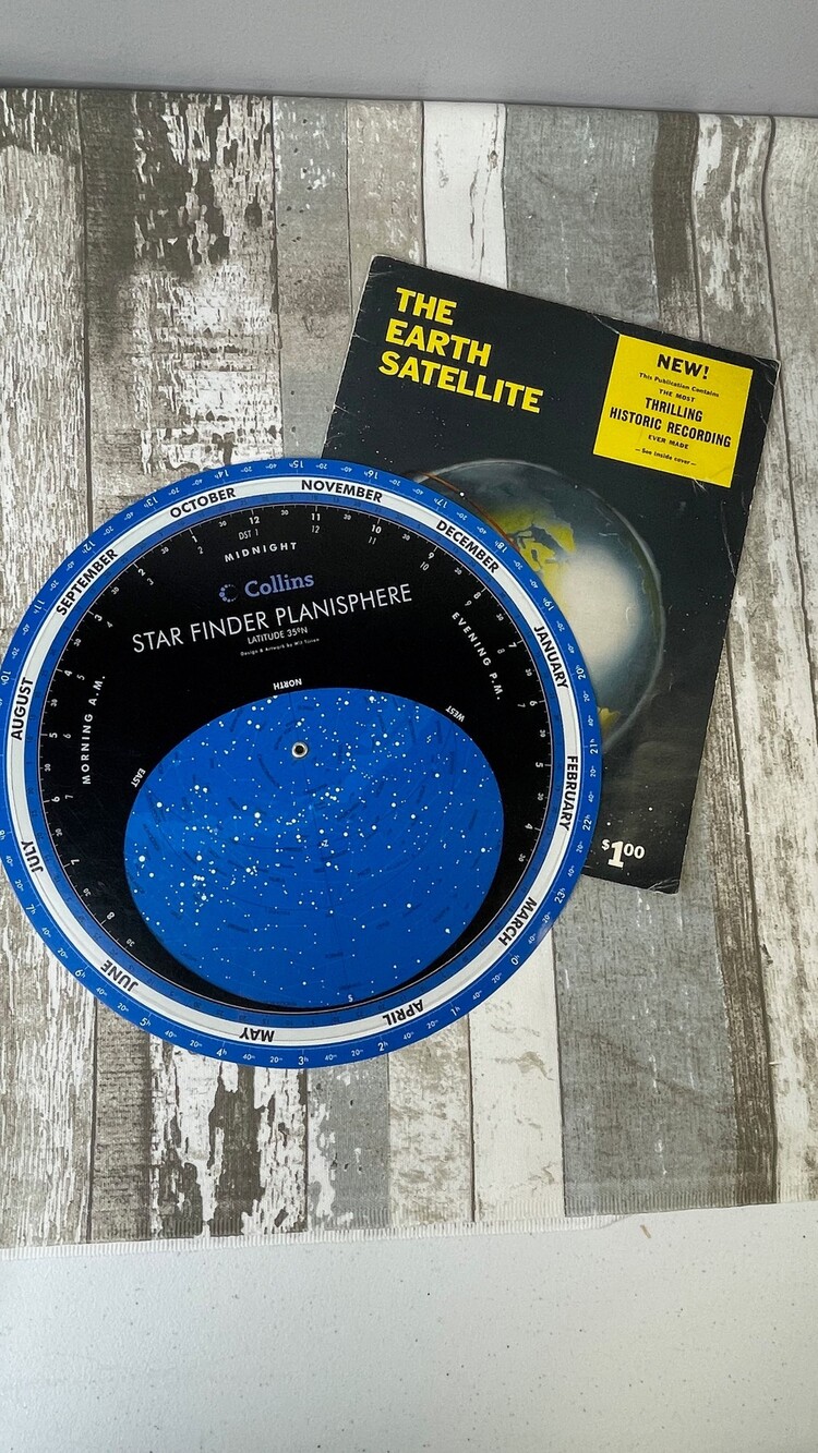 Collins Star Finder Planisphere Latitude 35N with The Earth Satellite 45 RPM Rec